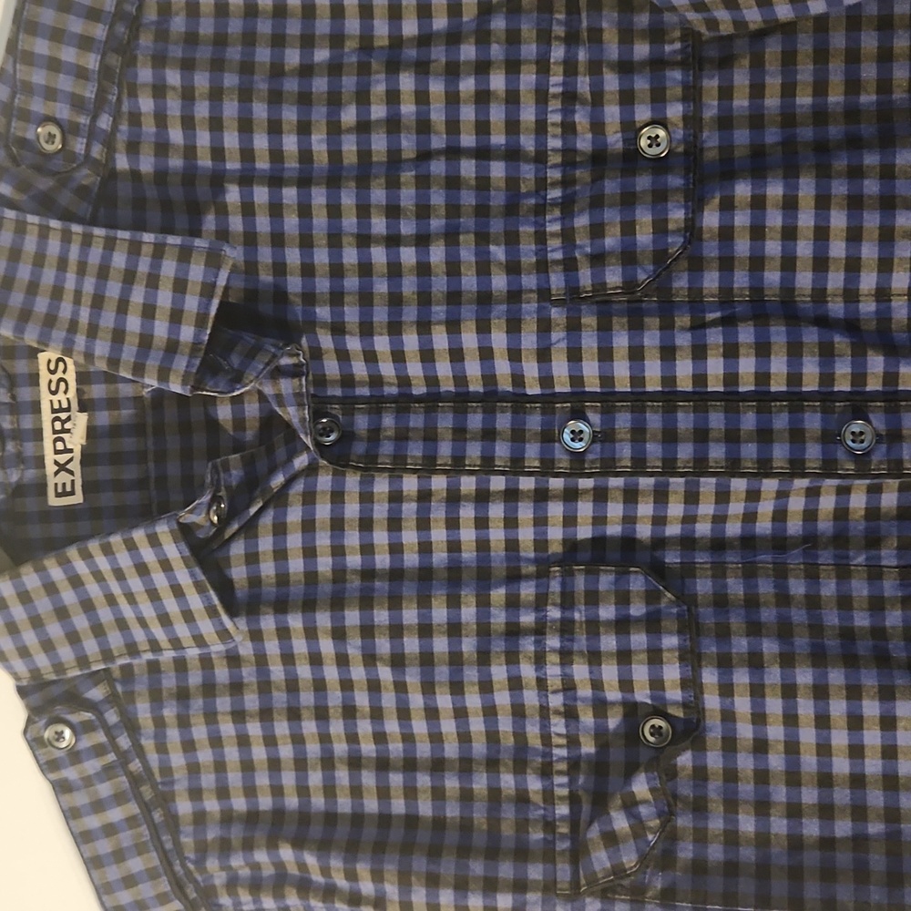 Express Button-up - Picture 3 of 4